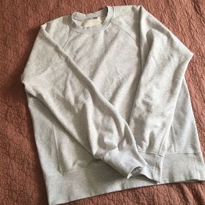 White/grey uniqlo crewneck sweater